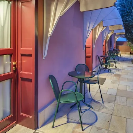 فندق Castello Rosso Costigliole Saluzzo