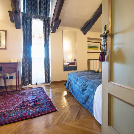 Hotel Castello Rosso