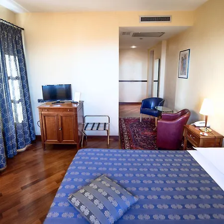 Castello Rosso 4*