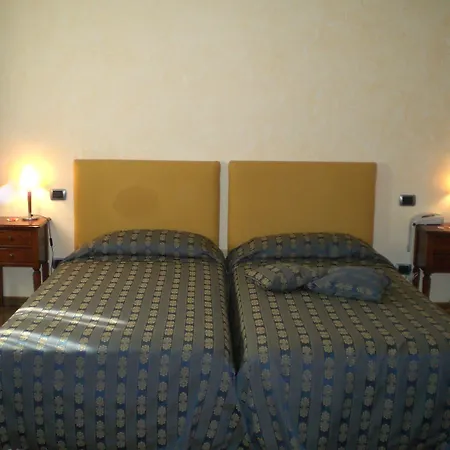 Castello Rosso Costigliole Saluzzo