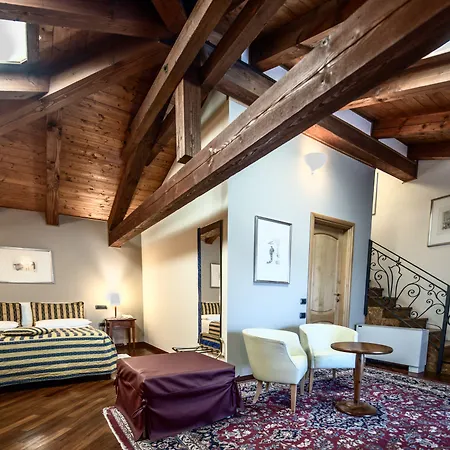 Castello Rosso 4*