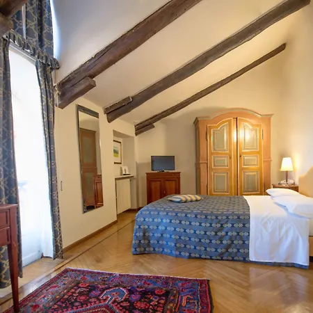 Castello Rosso Hotel 4*