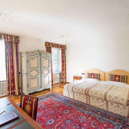 Hotel Castello Rosso Costigliole Saluzzo