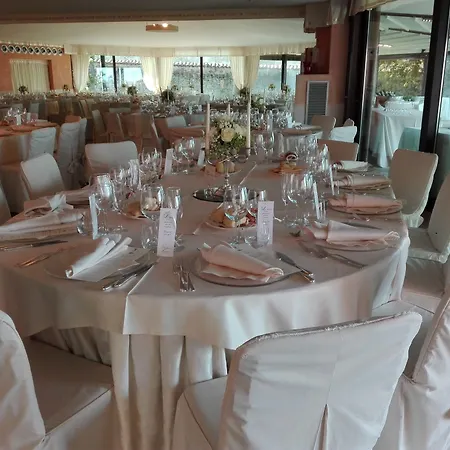 Hotel Castello Rosso Costigliole Saluzzo