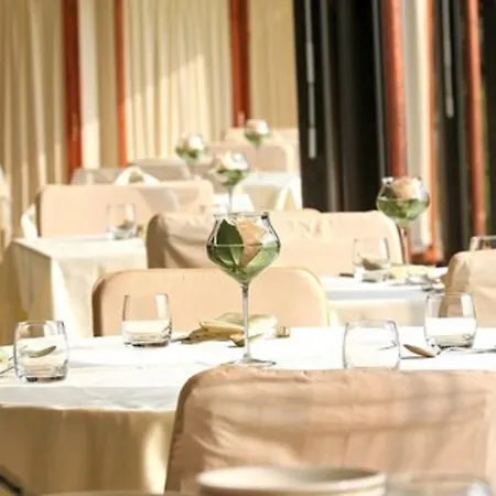Castello Rosso Hotel Costigliole Saluzzo