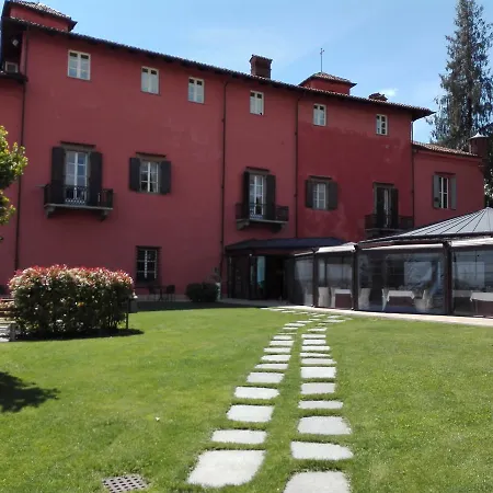 Castello Rosso فندق 4*