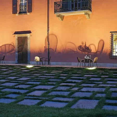 Hotel Castello Rosso Costigliole Saluzzo