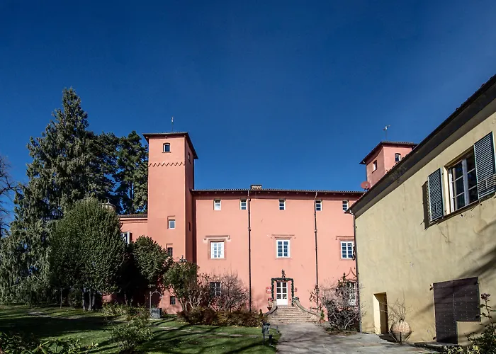 Castello Rosso Costigliole Saluzzo