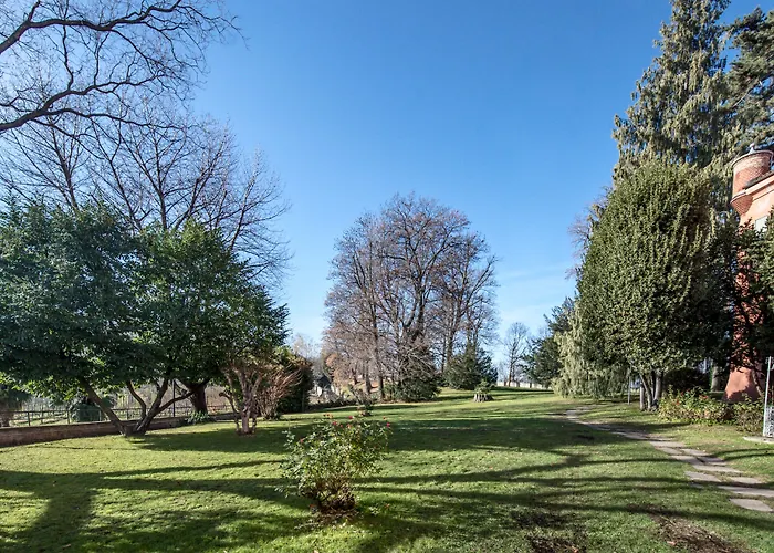 Castello Rosso Hotell