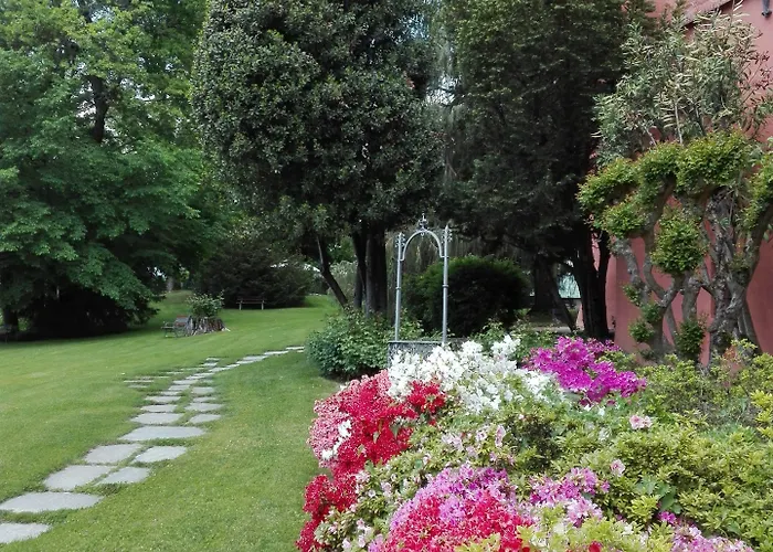 Castello Rosso 4* Costigliole Saluzzo