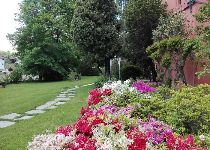 Castello Rosso 4* Costigliole Saluzzo