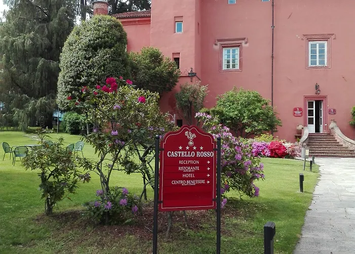 Castello Rosso Costigliole Saluzzo