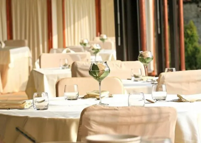 Castello Rosso Hotell Costigliole Saluzzo