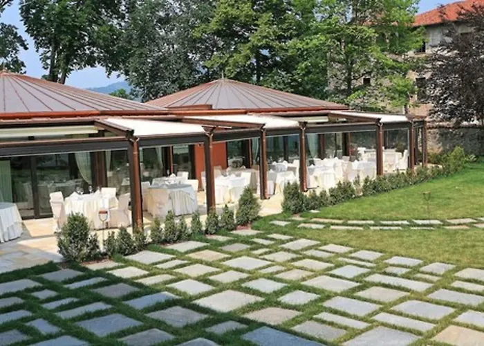 Hotell Castello Rosso 4*