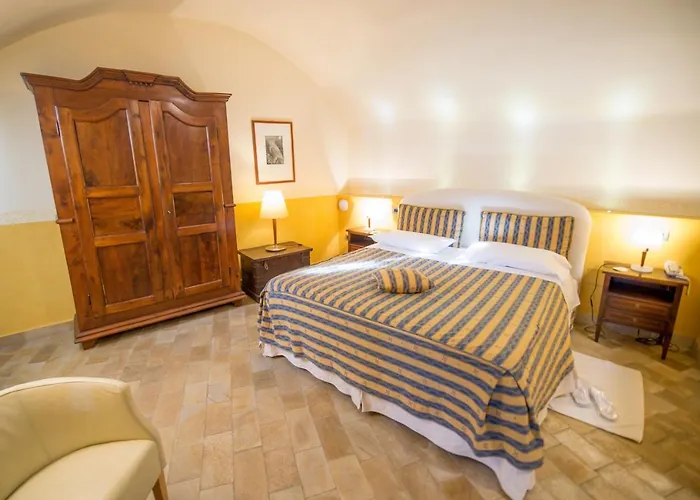 Castello Rosso Costigliole Saluzzo