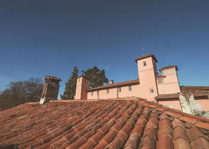 Hotell Castello Rosso 4*