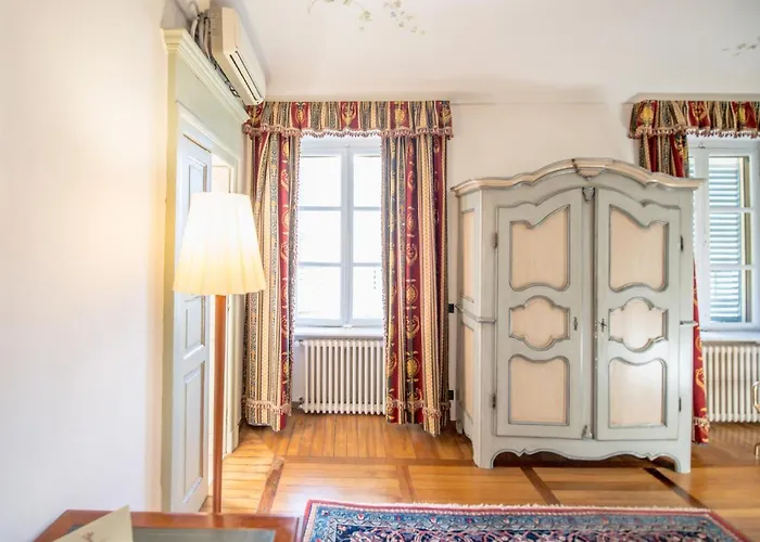 Hotell Castello Rosso