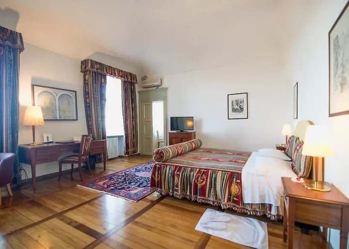 Hotel Castello Rosso 4*